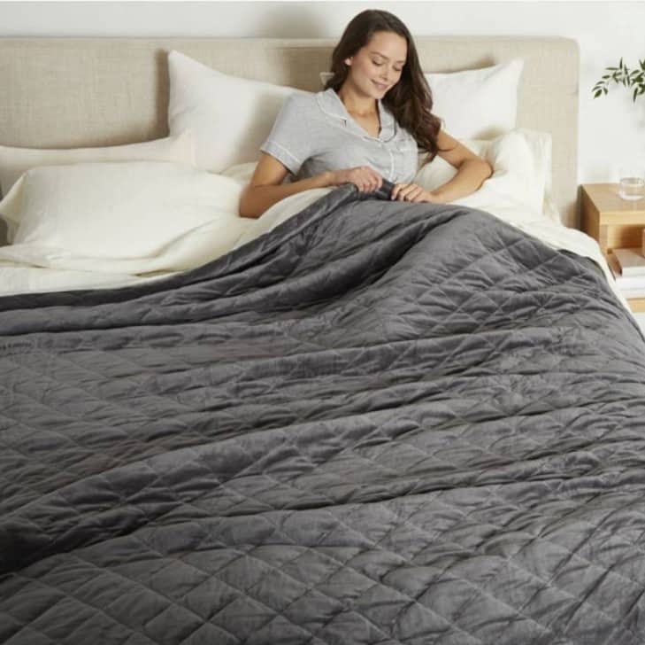 Saatva Organic Weighted Blanket Review