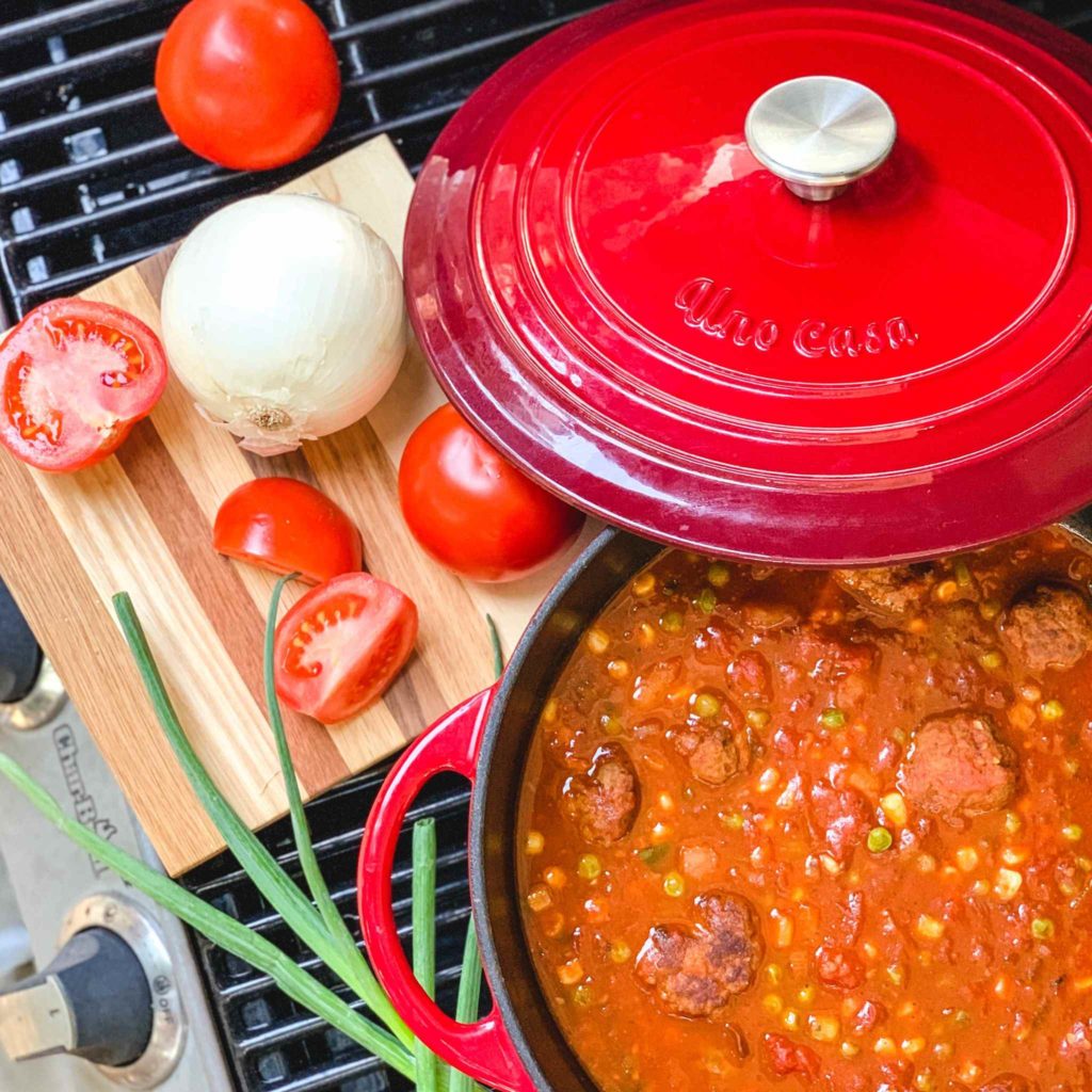 Uno Casa Cast Iron Camping Dutch Oven