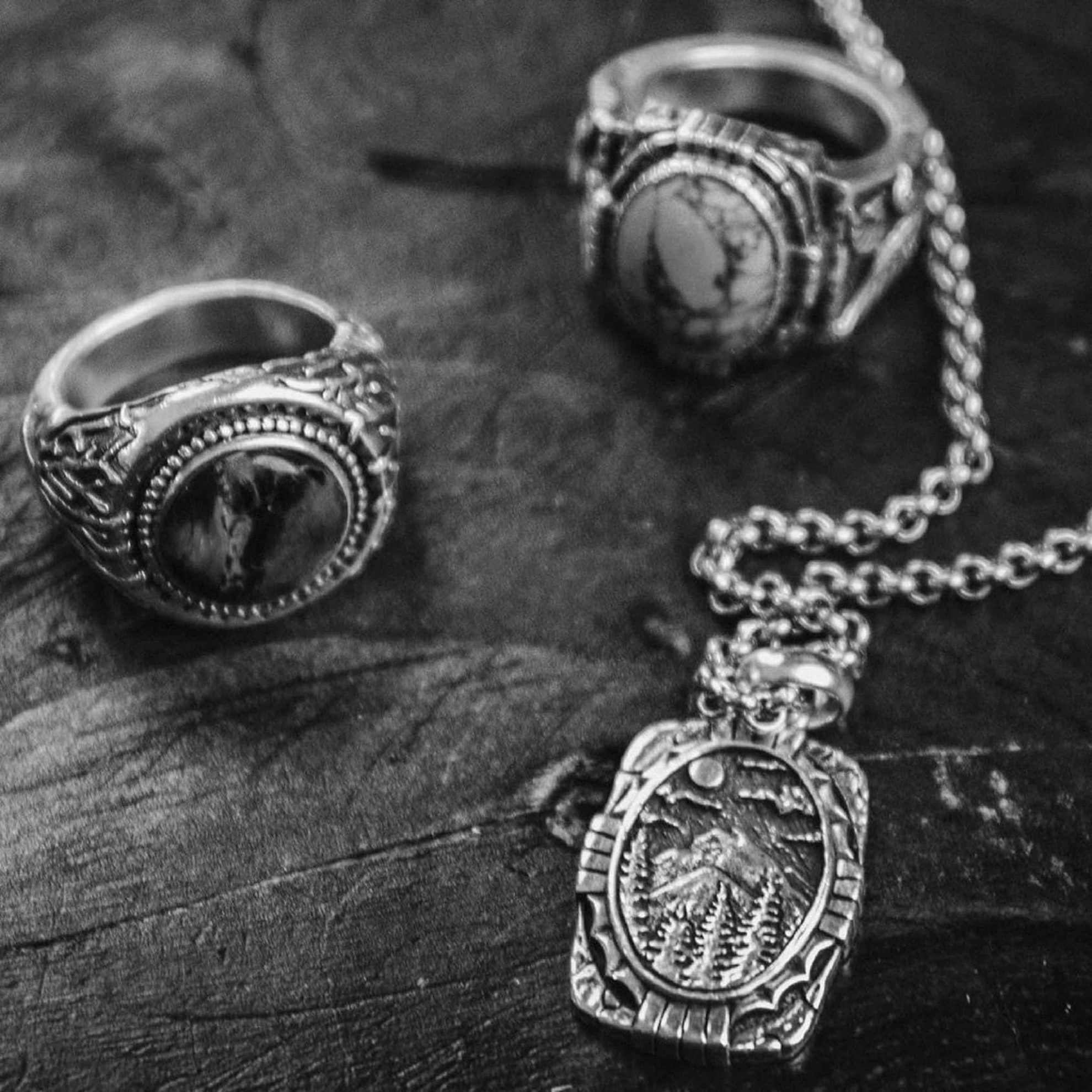 Clocks and Colours Bracelets Review Must Read This Before Buying