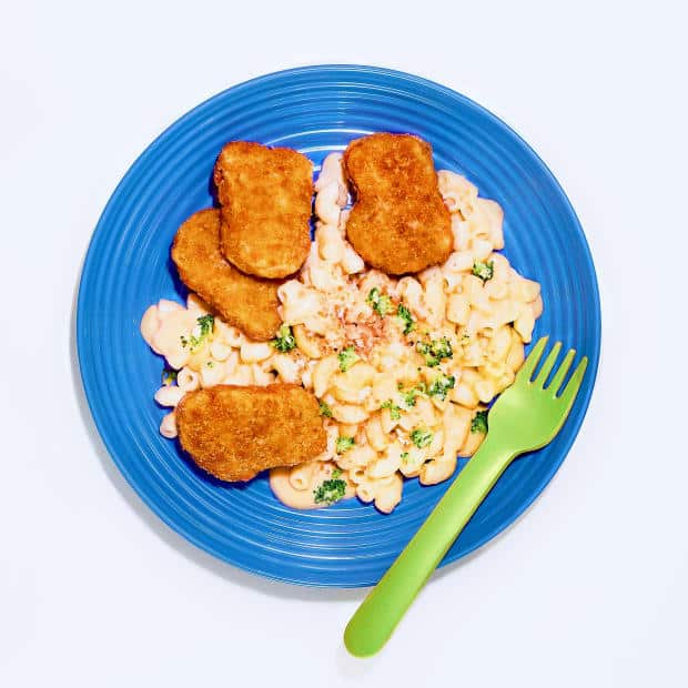 Gluten-Free Chicken Nuggets with Mac N’ Cheese Kids Meal Review