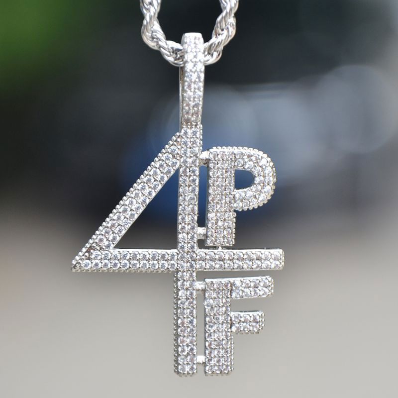 Helloice Hip Hop Jewelry Review 