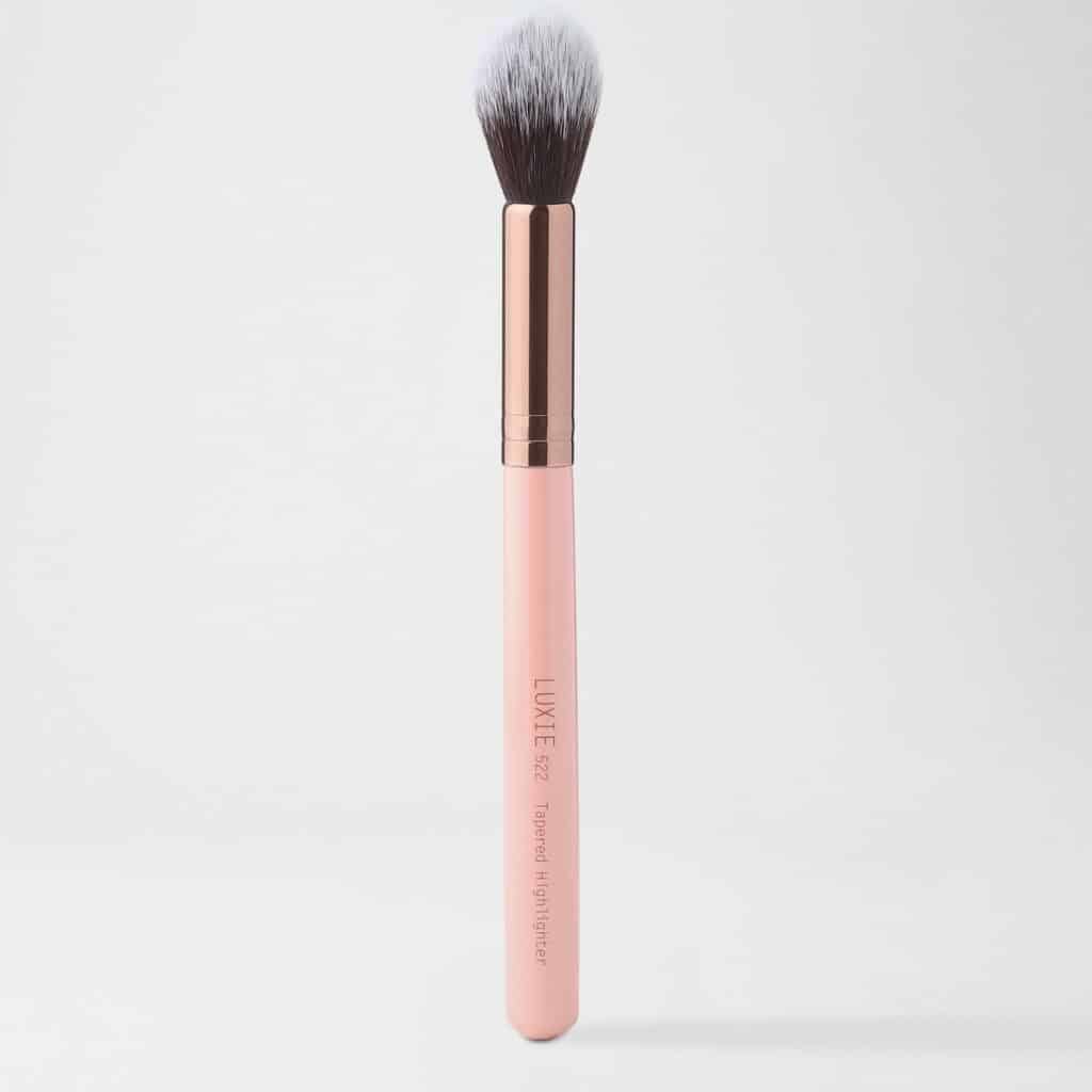 Luxie 522 Tapered Highlighting Brush Review