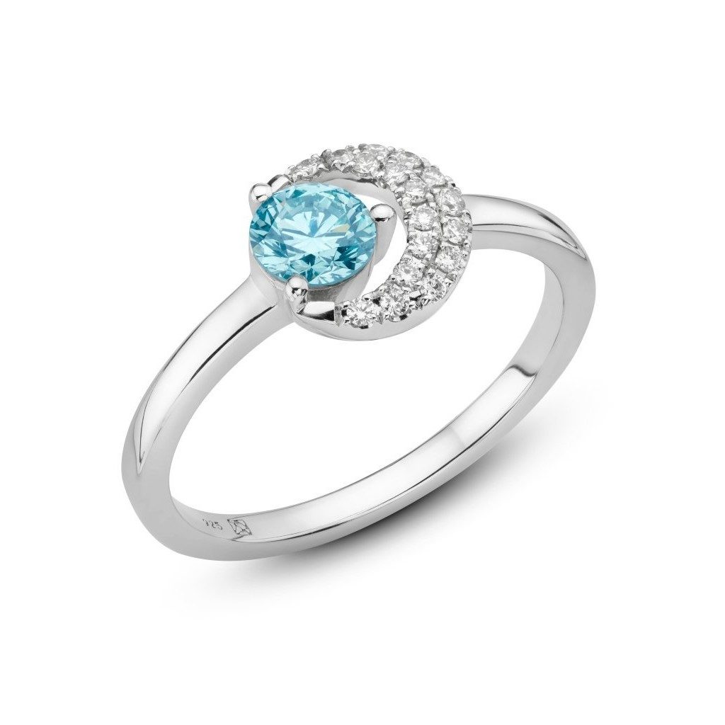 Lightbox Jewelry Lab-Grown Diamond Blue Moon Ring Review 