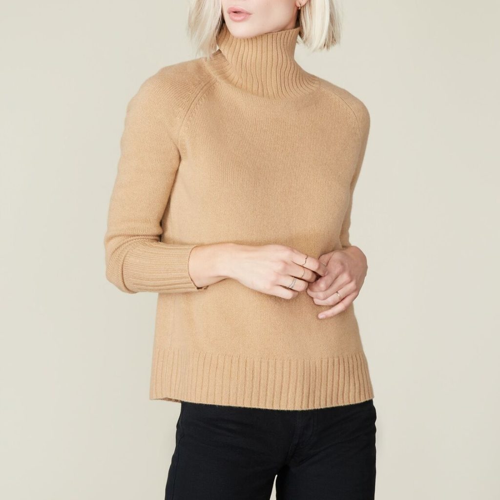 Italic Relaxed Cashmere Turtleneck Sweater Review