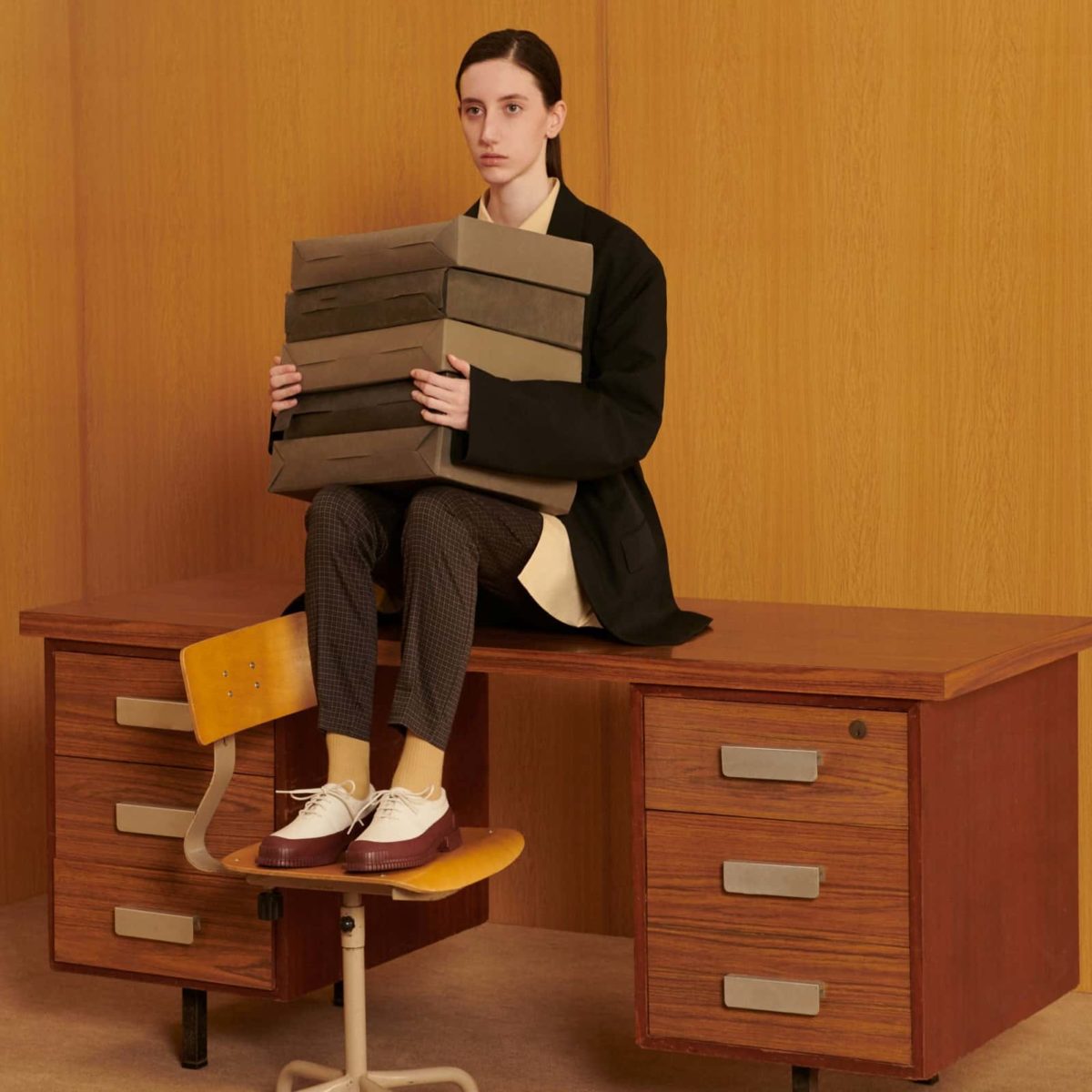 camper shoes head office