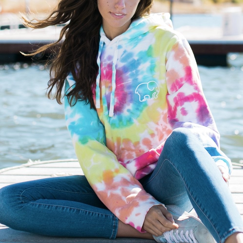 Ivory Ella Rainbow Tie Dye Oversized Hoodie Review