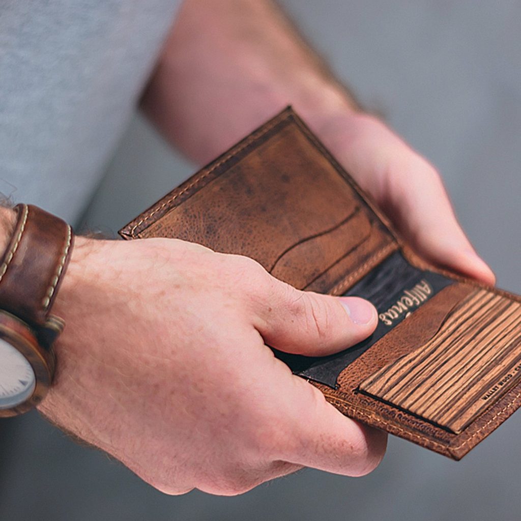 11 Best Wallet Brands for Men, Man of Many