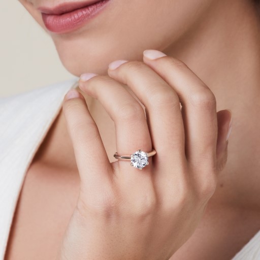 11 Best Engagement Ring Brands 1