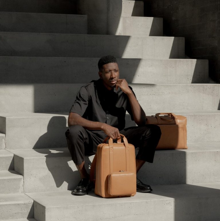 Monos vs Away Review Must Read This Before Buying