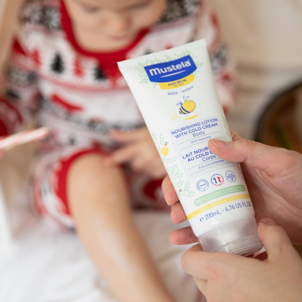 Mustela Review