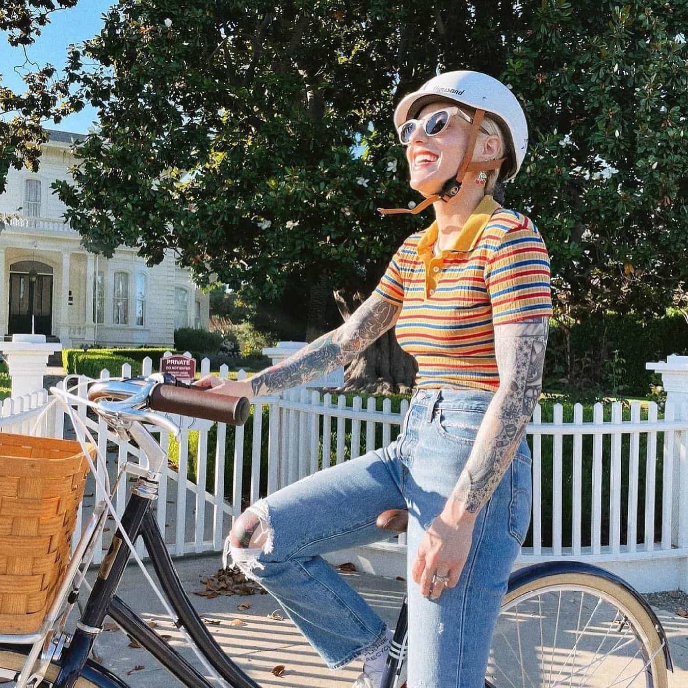 a thousand helmet