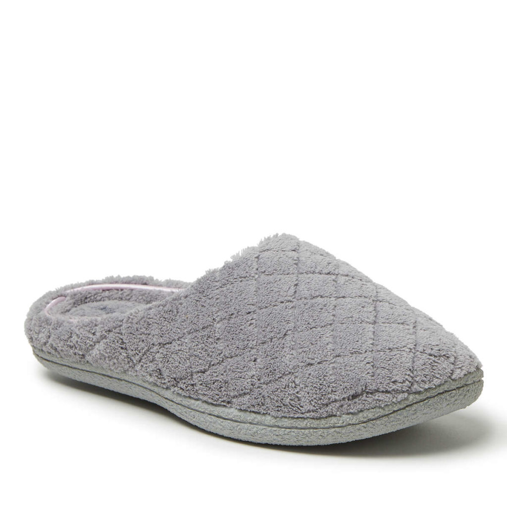 DearFoams Women's Leslie Quilted Microfiber Terry Clog Slipper Review