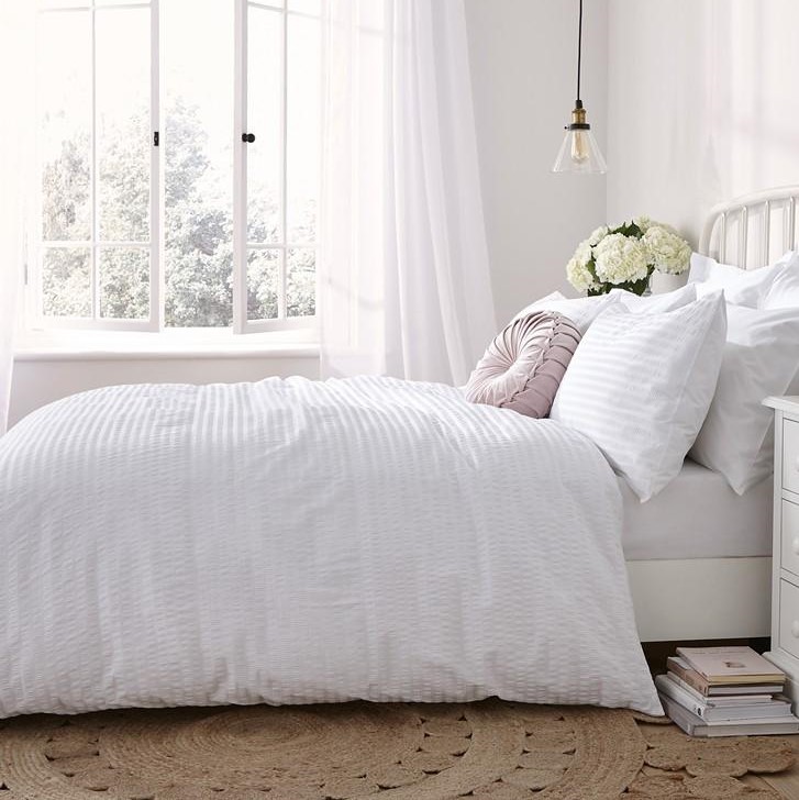 Laura Ashley Emma Seersucker White Duvet Cover Set Review