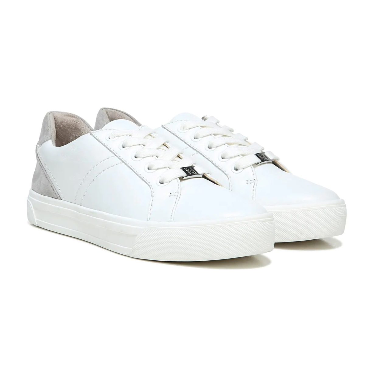 naturalizer shoes locations