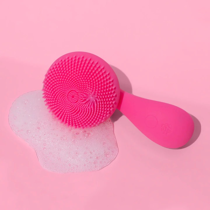 RoseSkinCo Petal 2 Ultrasonic Facial Cleansing Brush Review