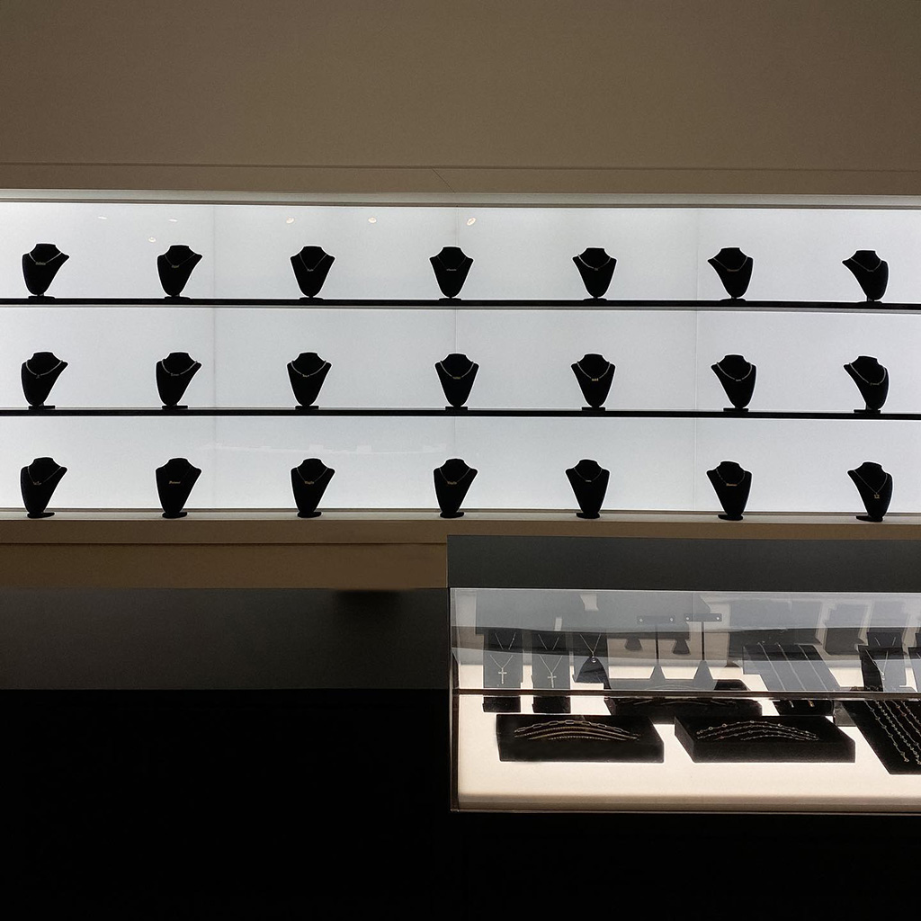 The M Jewelers Review - Must Read This Before Buying