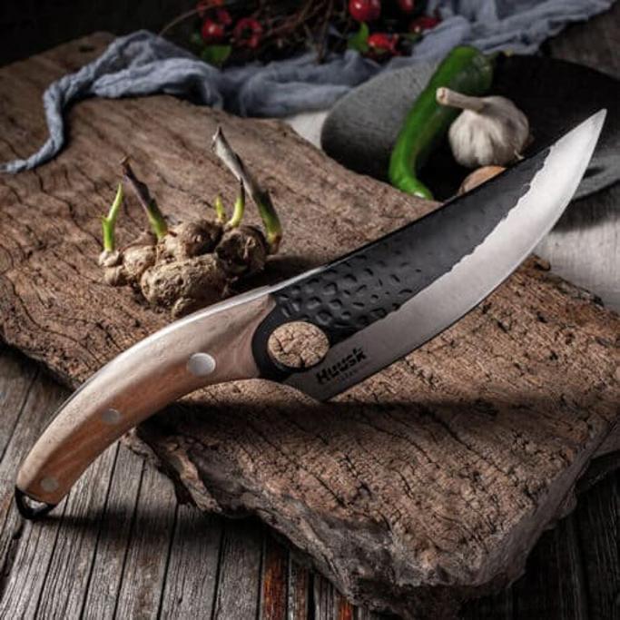 Huusk Knives Review 
