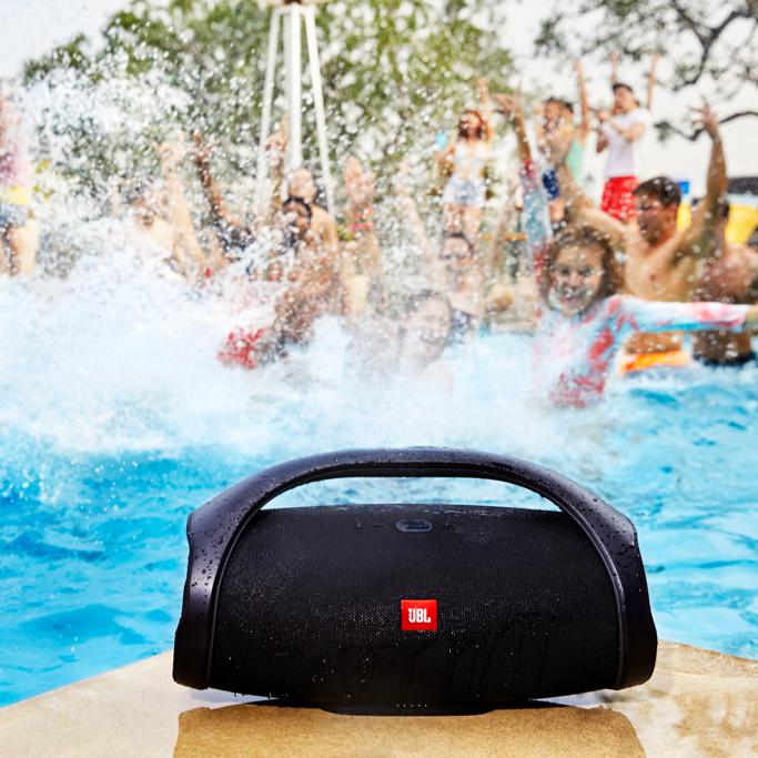 JBL Boombox Review 6 JBL Boombox Review