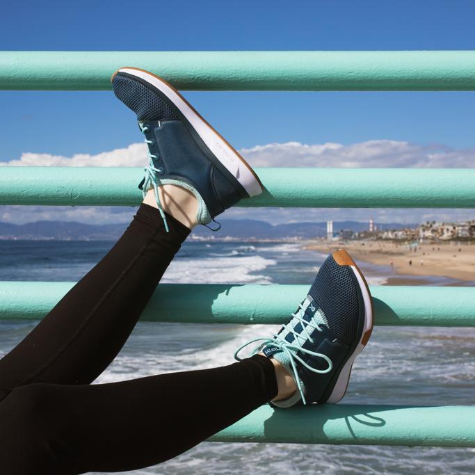 Kuru vs Orthofeet Review
