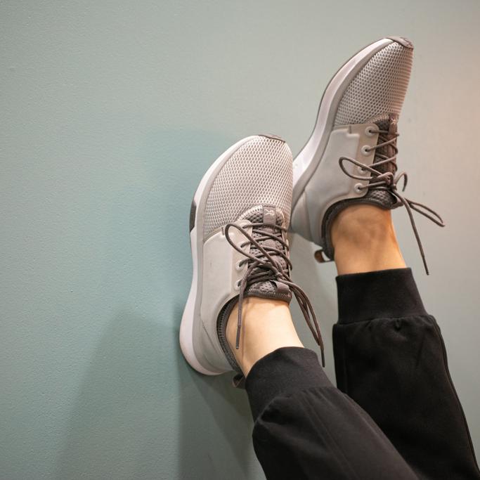 Kuru vs Orthofeet Review
