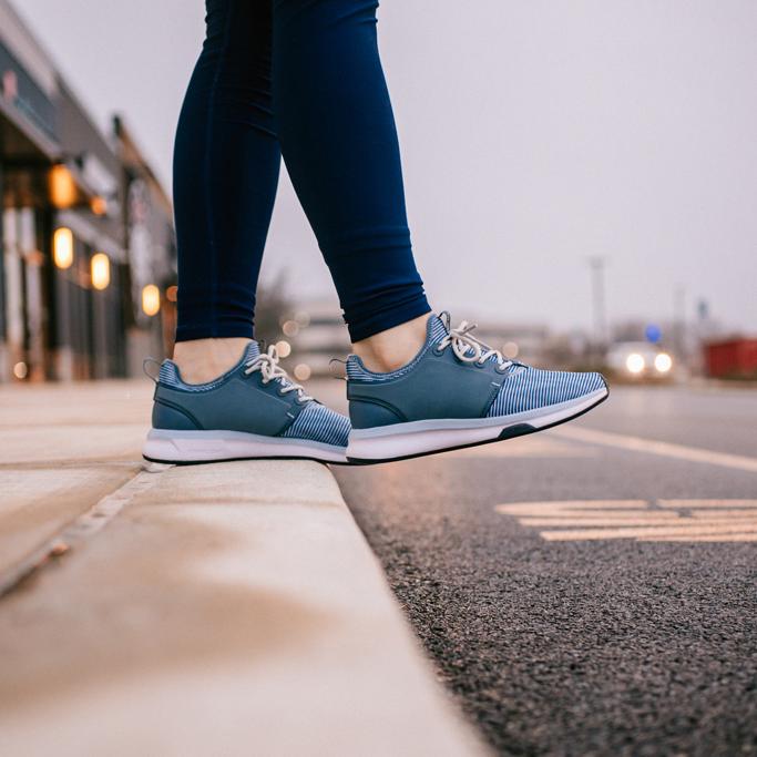 Kuru vs Orthofeet Review
