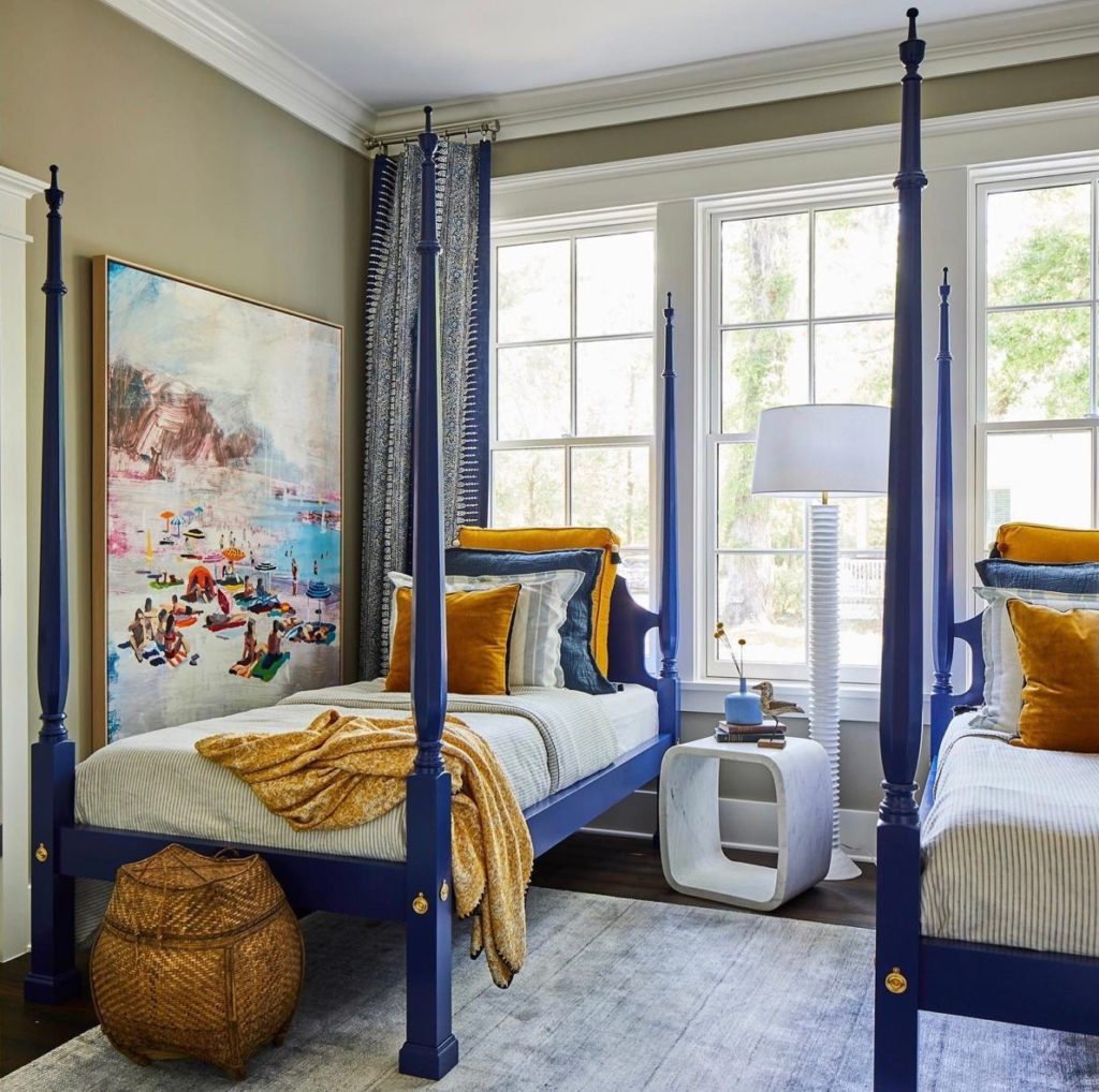 Universal Furniture Review