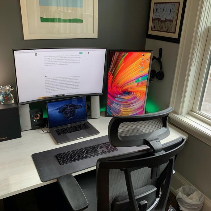 Effy Desk Review 