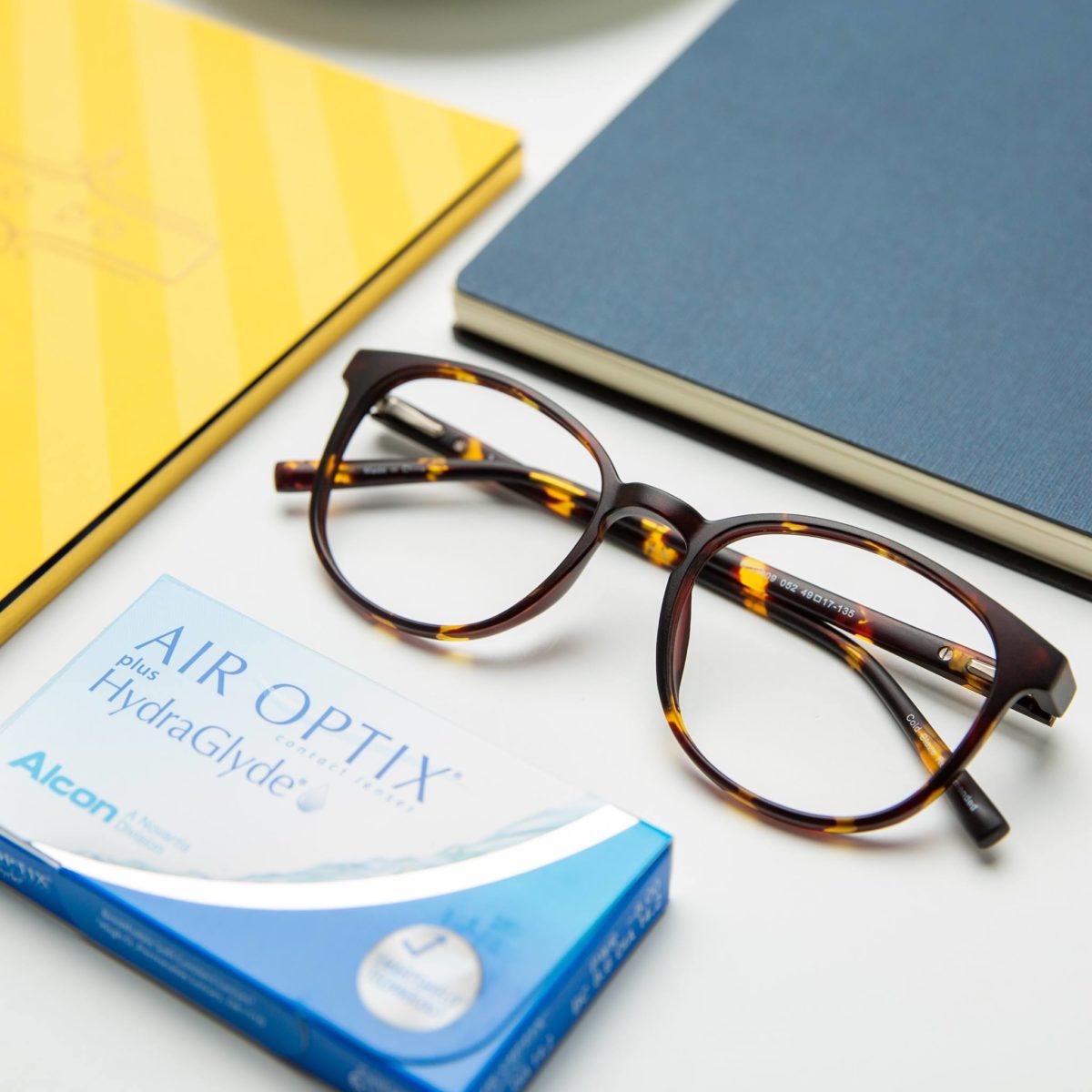 8 Best Contact Lenses Brands Must Read This Before Buying