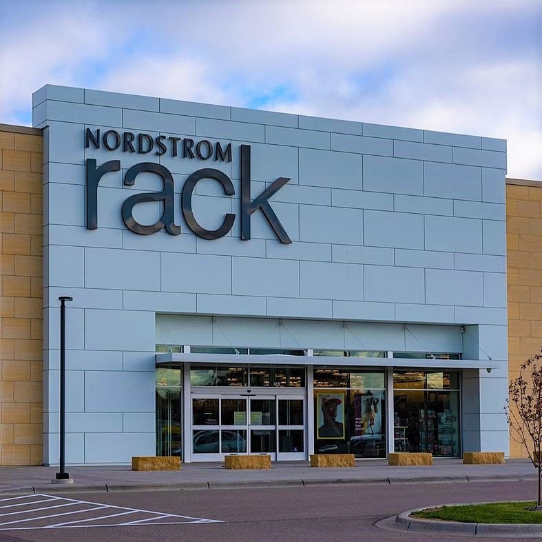 Stores Similar to Nordstrom Rack for Affordable Fashion Finds
