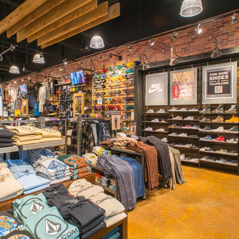 Top 10 Similar Stores to Tillys for Trendy Clothing and Accessories