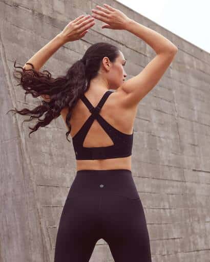 NEIWAI Review 8 NEIWAI Review