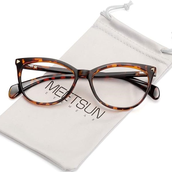 Best Glasses for Round Face: Stylish Options for Flattering Looks