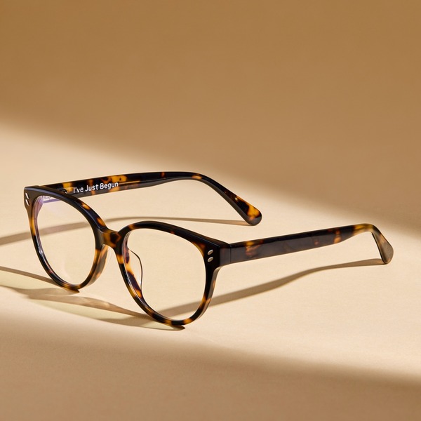 Pair Eyewear vs. Zenni Optical: Which One Will Make You Say "WOW"? 12 Pair Eyewear vs. Zenni Optical