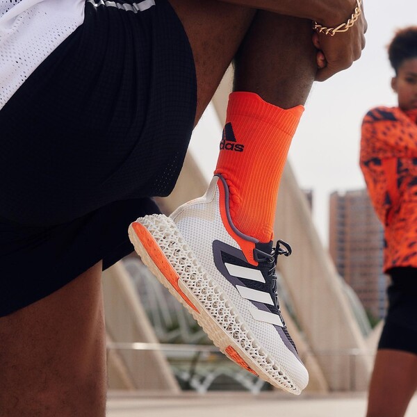 Adidas vs Puma: Which Brand Has the Edge in Style and Performance?