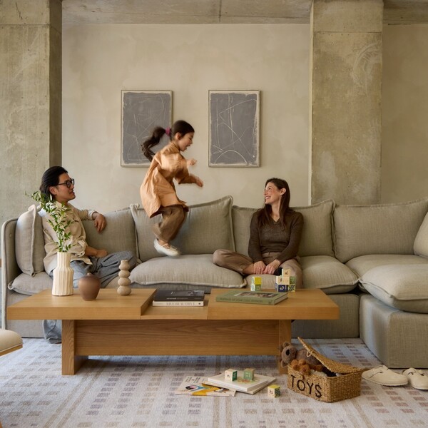 Cozey Review: Easy Assembly and Stylish Designs: But What's the Catch?