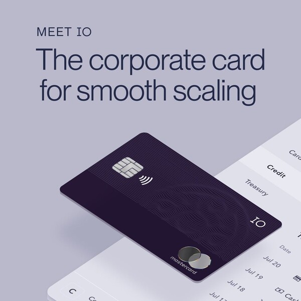 Mercury Review: Can One Platform Handle Payments, Cards, and Invoicing?