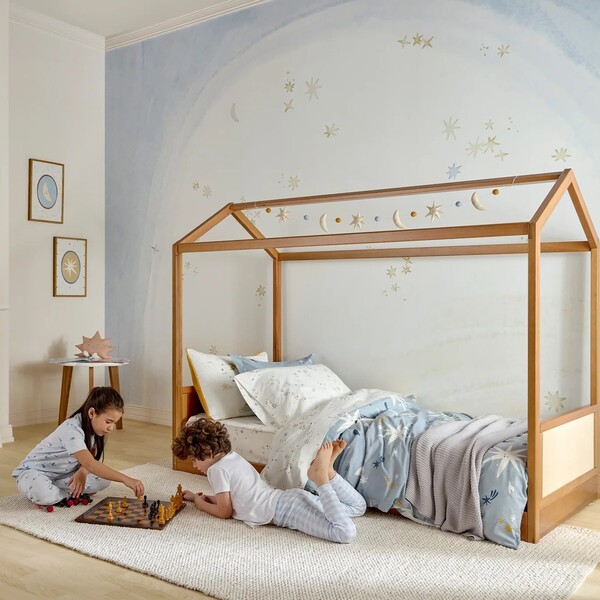 Maxtrix vs Nestig Kids Beds: Which Bed Gets You Past the Toddler Years?