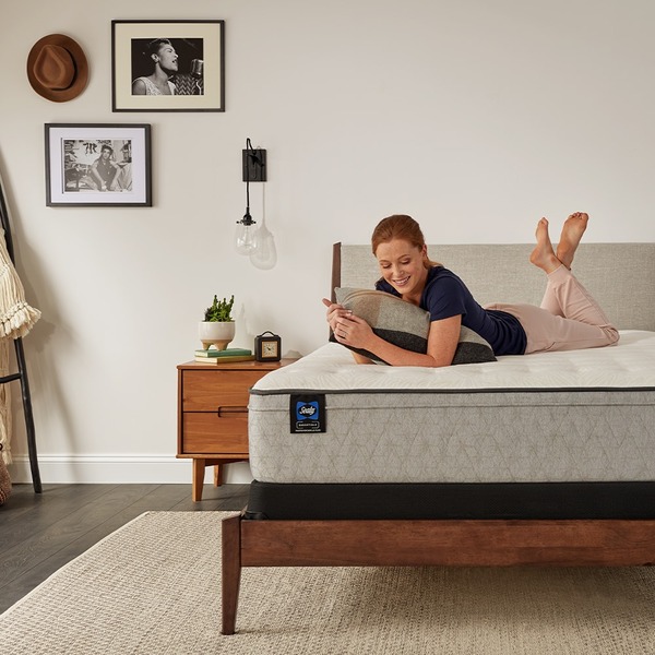 Serta vs Sealy: Which is the Smarter Buy for Everyday Comfort?