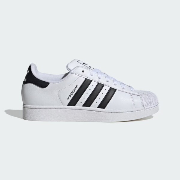 Adidas Superstar vs Samba: How to Choose Between Two Icons?
