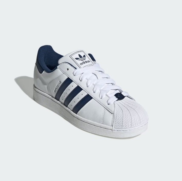 Adidas Superstar vs Samba: How to Choose Between Two Icons?