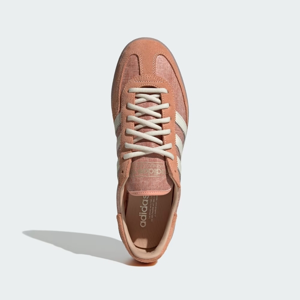 adidas Handball Spezial vs. New Balance 327: Retro Style Showdown 25 adidas Handball Spezial vs. New Balance 327