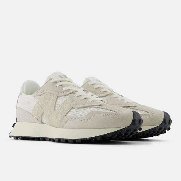 adidas Handball Spezial vs. New Balance 327: Retro Style Showdown 6 adidas Handball Spezial vs. New Balance 327