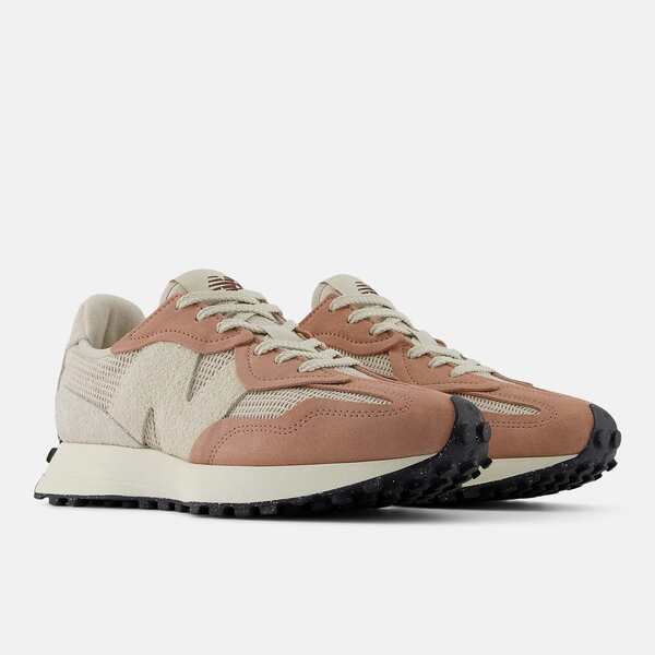 adidas Handball Spezial vs. New Balance 327: Retro Style Showdown 12 adidas Handball Spezial vs. New Balance 327