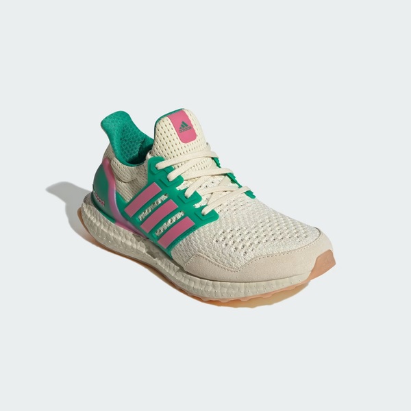 adidas Ultraboost vs. ASICS NOVABLAST: The Marathon Cushion Battle Everyone Talks About 25 adidas Ultraboost vs. ASICS NOVABLAST: The Marathon Cushion Battle Everyone Talks About