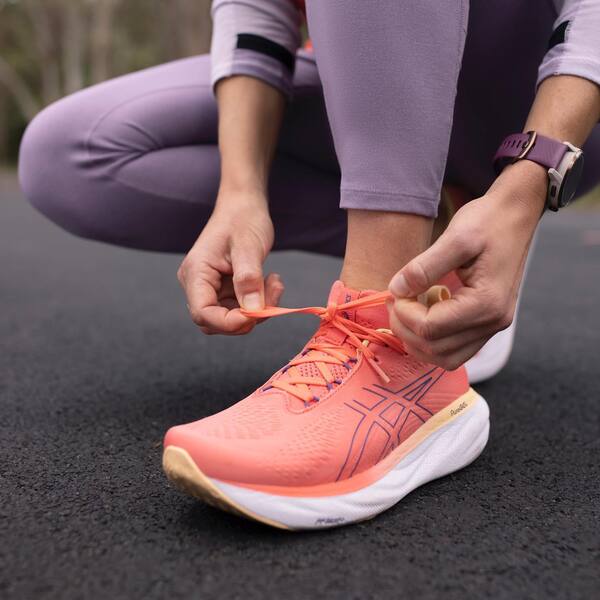 adidas Ultraboost vs. ASICS NOVABLAST: The Marathon Cushion Battle Everyone Talks About 10 adidas Ultraboost vs. ASICS NOVABLAST: The Marathon Cushion Battle Everyone Talks About