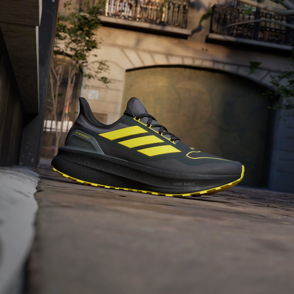 adidas Ultraboost vs. ASICS NOVABLAST: The Marathon Cushion Battle Everyone Talks About 7 adidas Ultraboost vs. ASICS NOVABLAST: The Marathon Cushion Battle Everyone Talks About