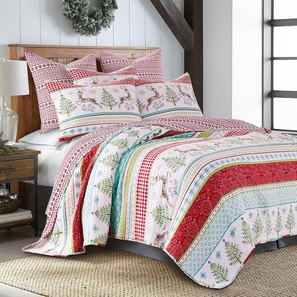 Luxury Bedding Gifts for the Holidays You Can’t Miss in 2025 10 Luxury Bedding Gifts for the Holidays
