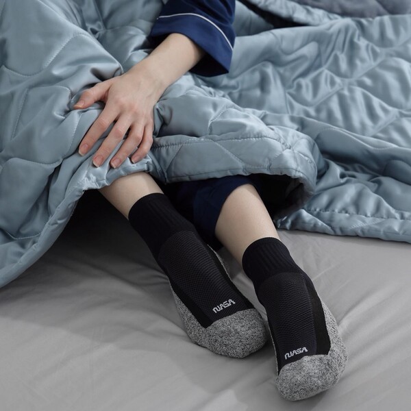 PP Persephone Graphene Silk Dreamweaver Comforter vs Cozy Earth Silk Comforter