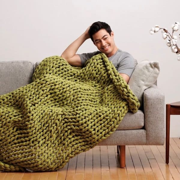 Thoughtful Housewarming Gifts That Transform Any Space Into Home