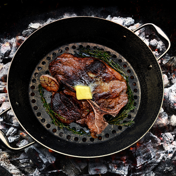 Caraway vs Hexclad: Which One’s Worth Bringing Home?